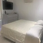 House With Pool At Recreio Close To The Beach